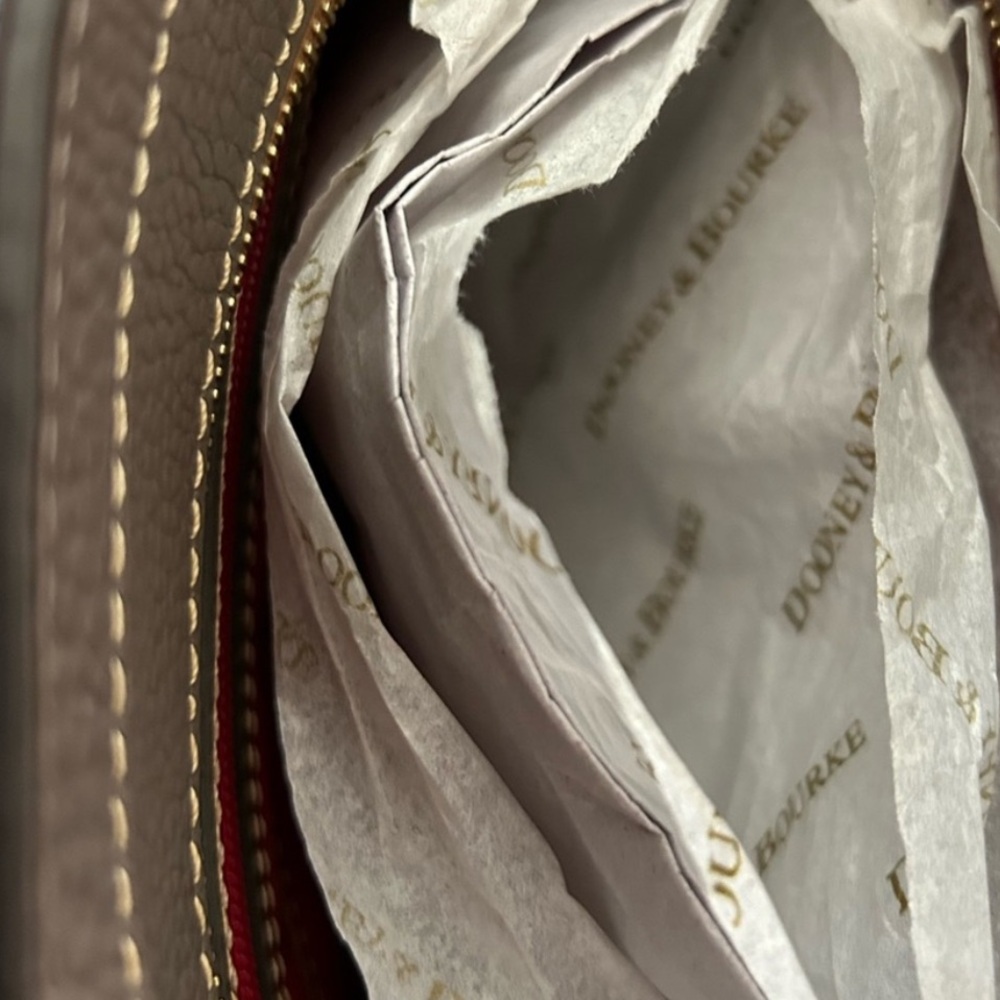 Dooney & Bourke Taupe and Tan Leather Tote EUC Open to Offers For Sale - Picture 8 of 10